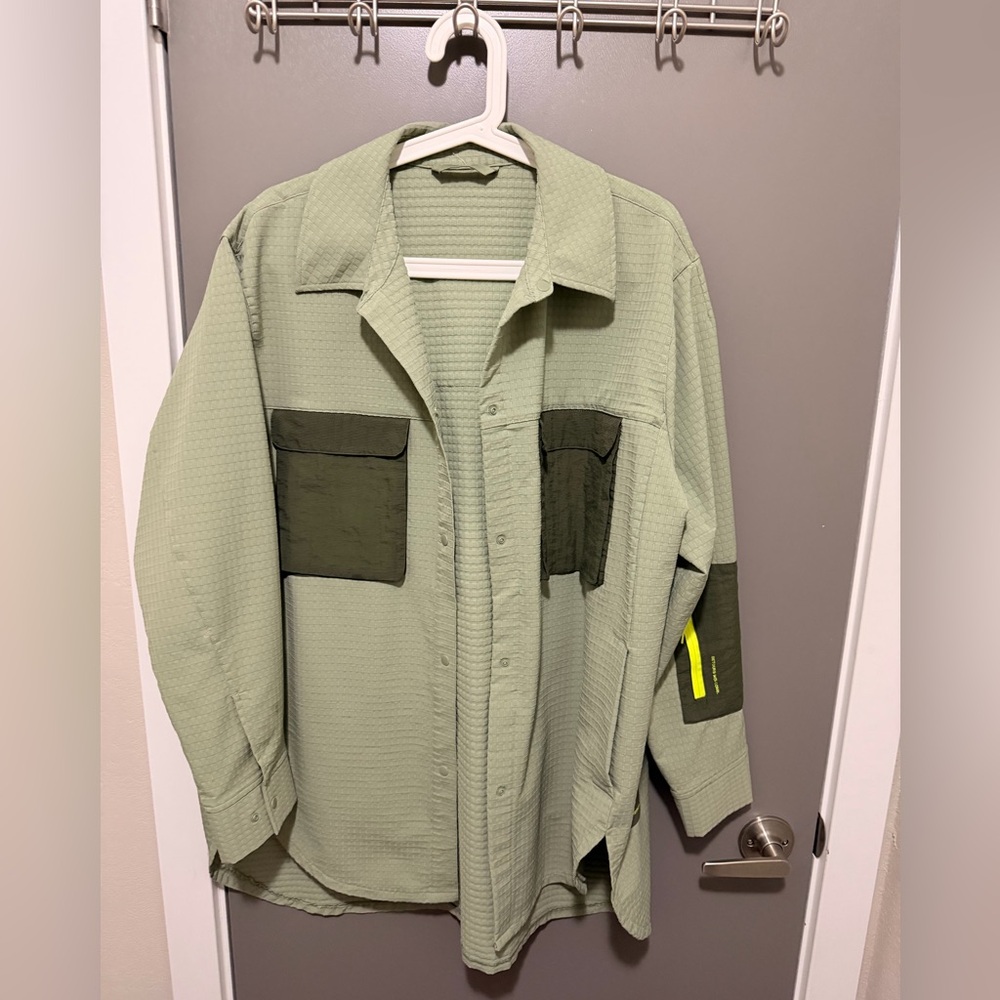 lululemon athletica Olive Green Waffle Button-Up Jacket with Dark Olive Pockets
